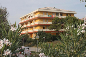 Condominio Carina